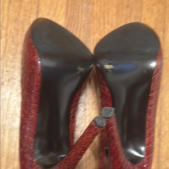 Jessica Simpson Red Stiletto Heels with Textured Finish Gently Used - Picture 4 of 7